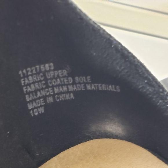 Torrid Black Two Strap Tapered Block Heels - Picture 10 of 11